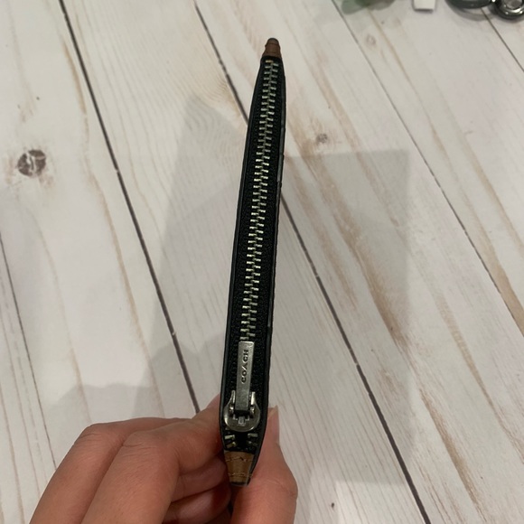 Star Wars X Coach Zip Card Case With Ewok - Picture 4 of 8